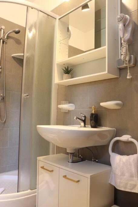 Apartment Nia&Nika Caska, Novalja With Sea View And Terrace ภายนอก รูปภาพ